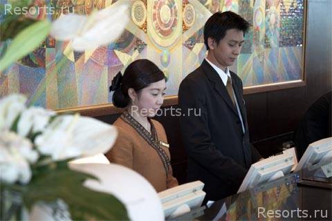 Emporium Suites Hotel 4